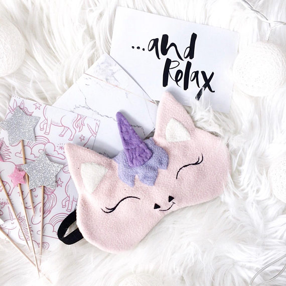 pink-unicorn-sleeping-eye-mask